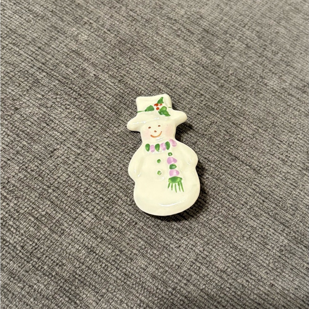 Belleek White Snowman Pin